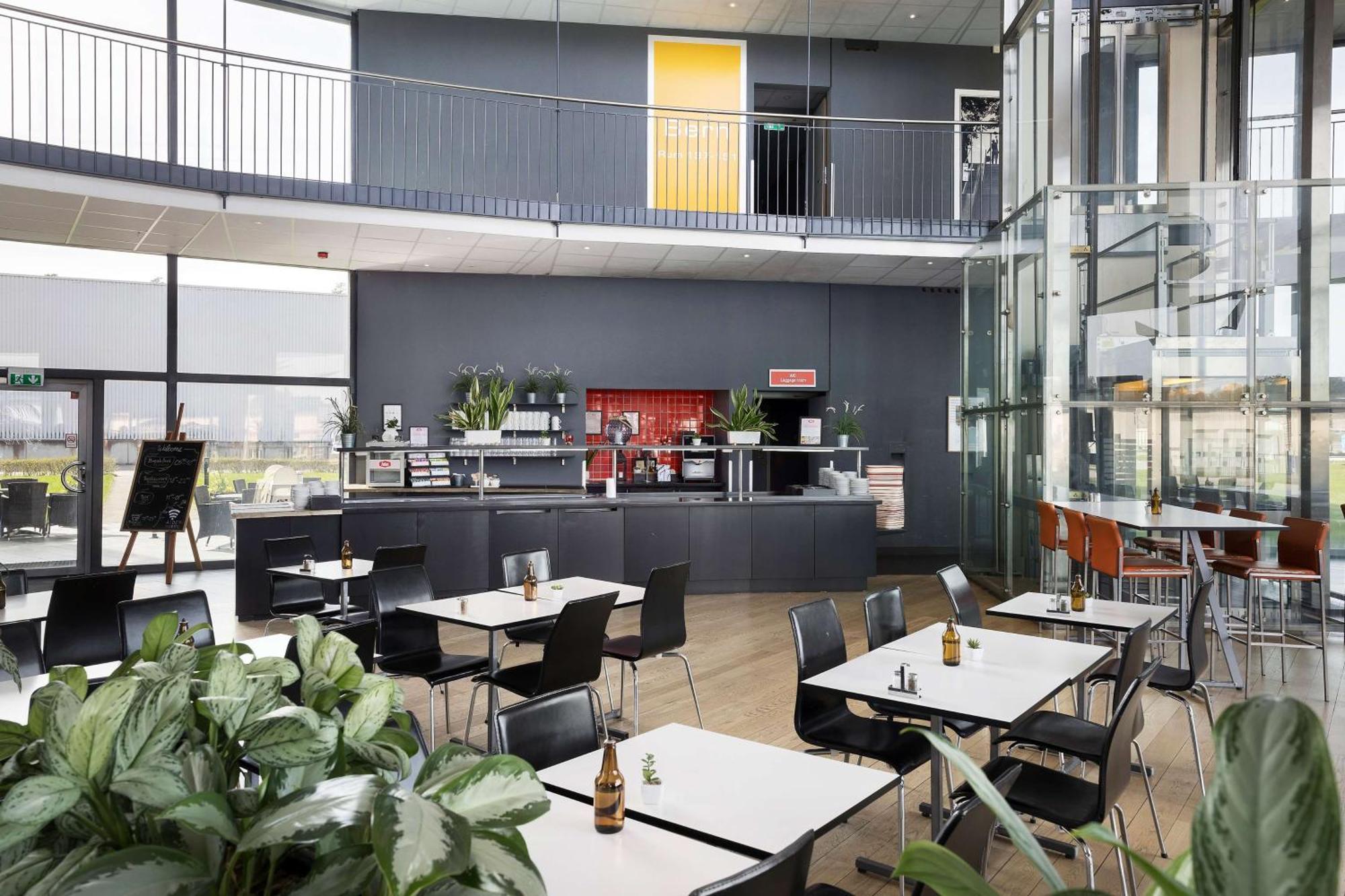 Aiden By Best Western Skavsta Airport Nykoping Exterior photo
